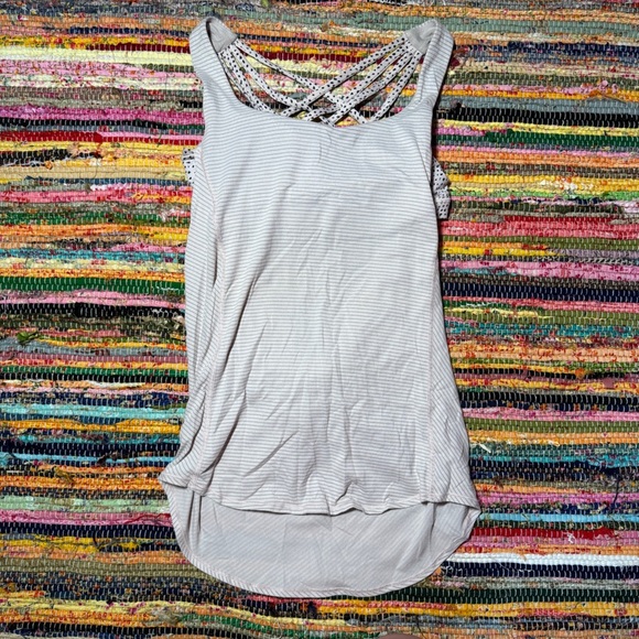 Lululemon White Striped Open-Back Tank – Size 4 - Picture 1 of 3